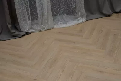 Кварцвиниловая плитка SPC Steinholz Herringbone Крайшберг