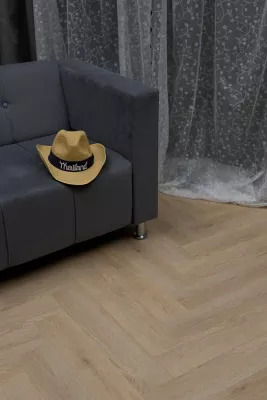 Кварцвиниловая плитка SPC Steinholz Herringbone Крайшберг